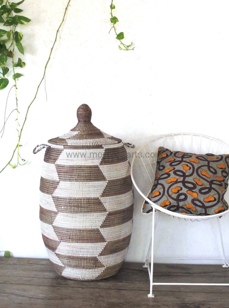 Chevron patterned Laundry Basket (XL) in dark brown & white / Laundry Hamper - modecorarts