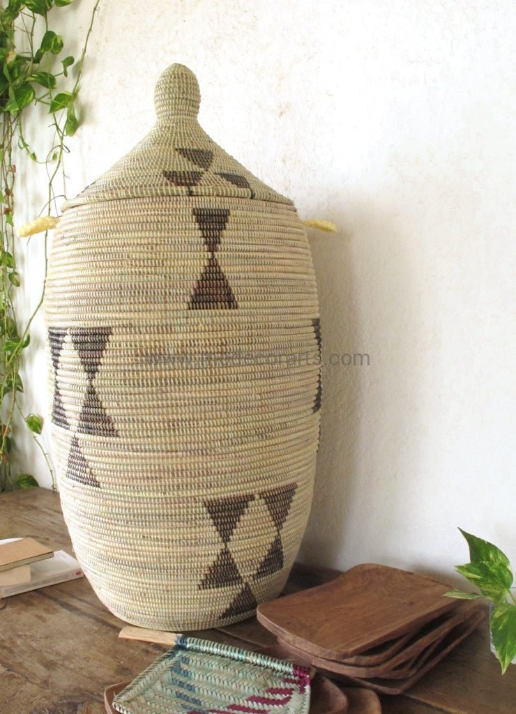 Handmade Laundry Basket (XL) in Ivory with triangle pattern / Laundry hamper - modecorarts