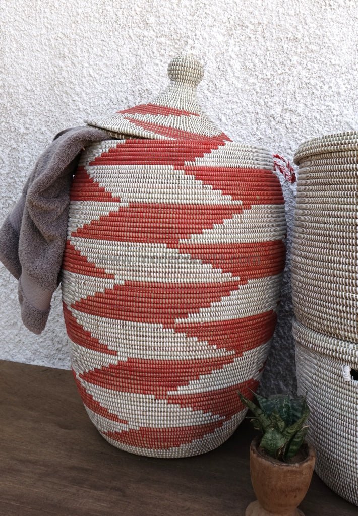 Handmade Laundry Basket (XL) in white & red / Laundry Hamper - modecorarts
