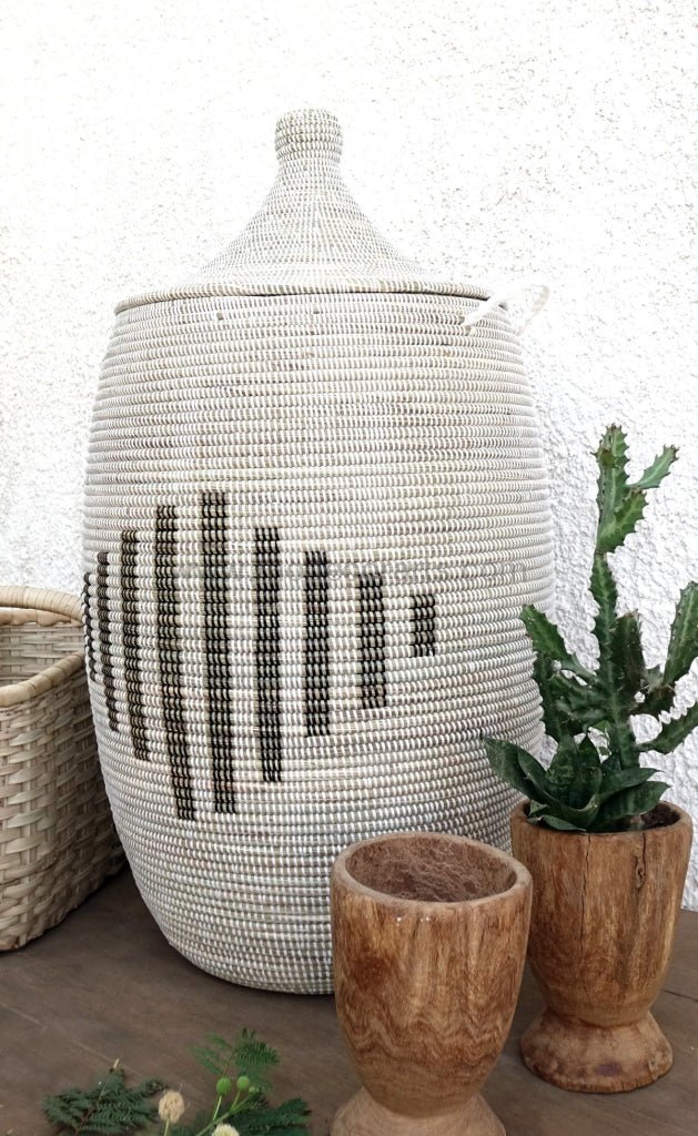 Handmade Laundry Basket (XL) in white with black line pattern / Laundry hamper - modecorarts