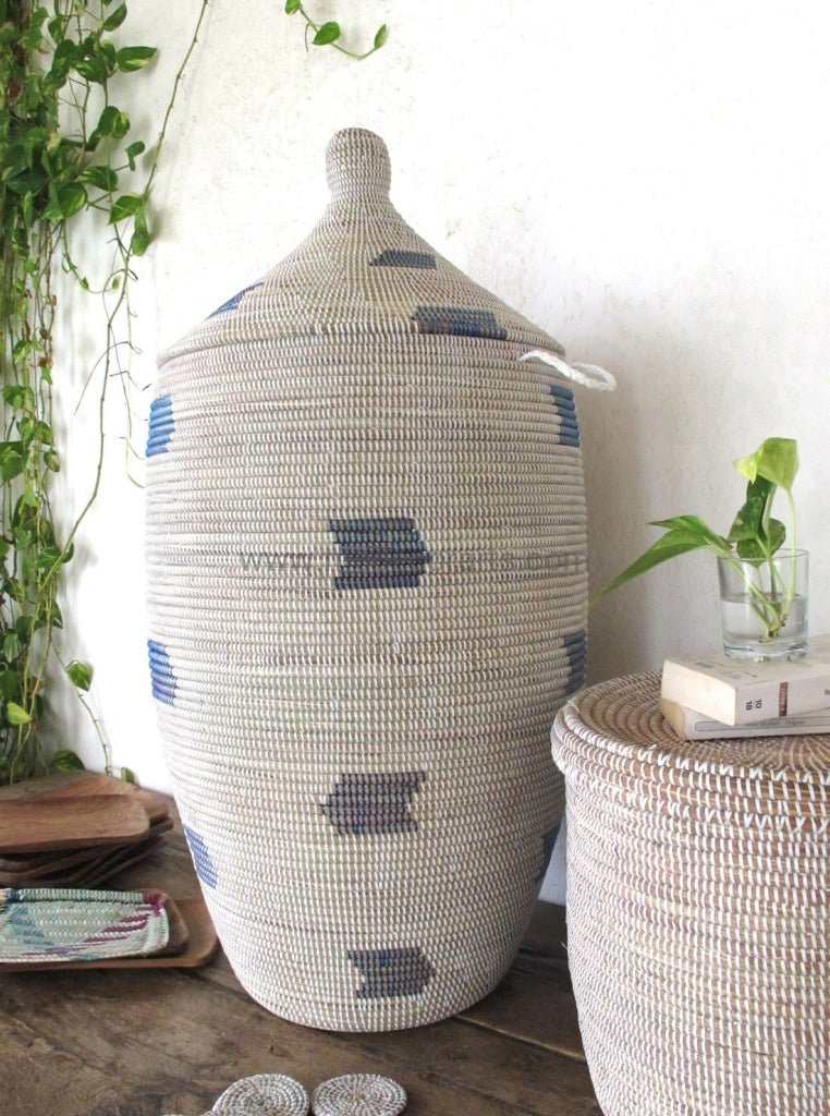 Handmade Laundry Basket (XXL) in white with blue pattern / Laundry Hamper - modecorarts