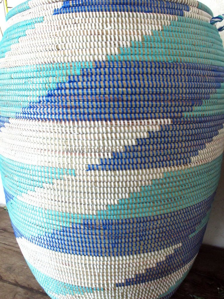 Laundry Basket (XL) in Blue & Turquoise / Laundry Hamper - modecorarts