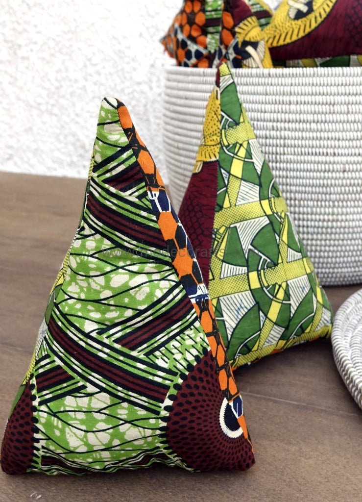 Pyramid Cushion for your couch (M) with washable cover in African fabric - modecorarts