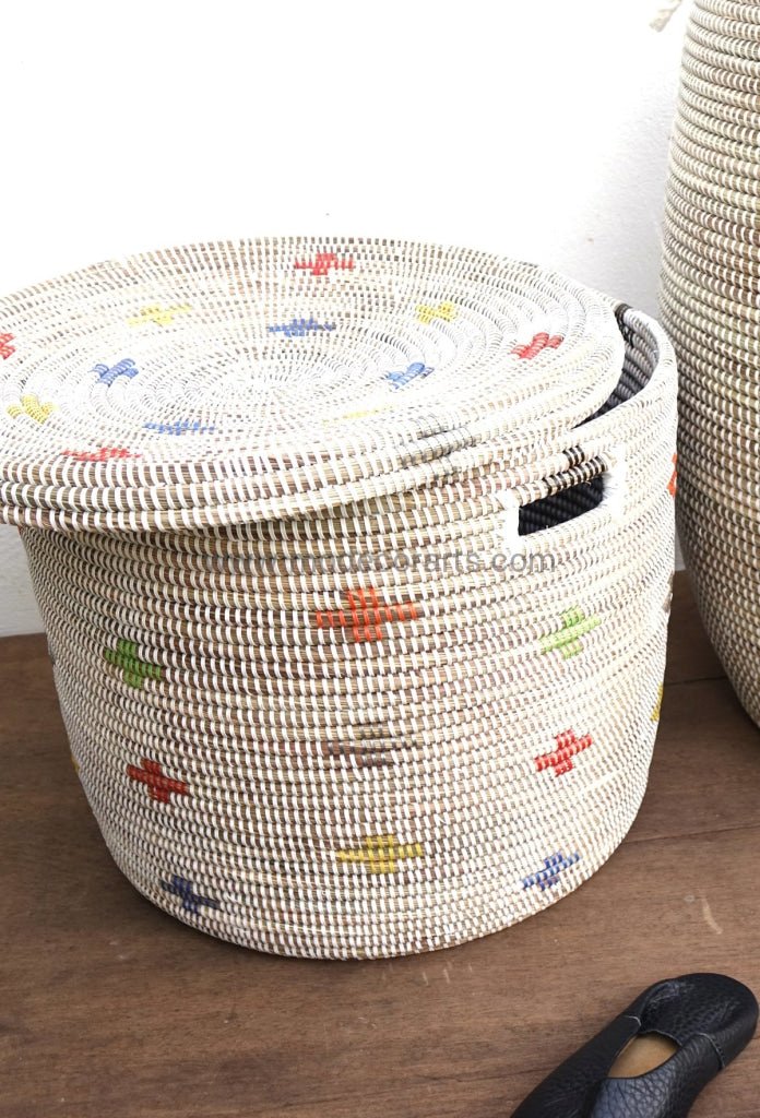 Senegalese basket with flat lid // Toy Storage // multi-color cross pattern - modecorarts